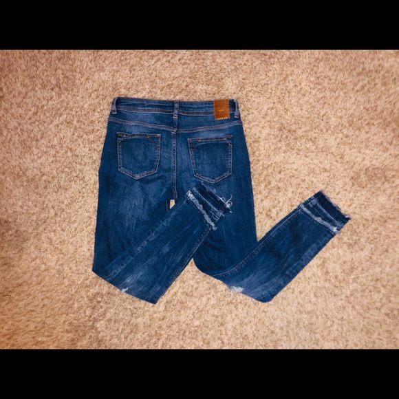 Zara jeans size 2
